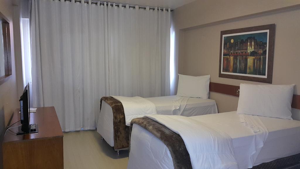 Hotel Portal サンタナ・ド・リヴラメント エクステリア 写真