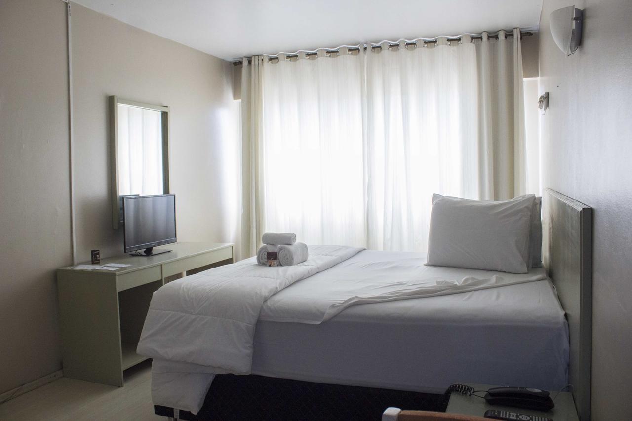 Hotel Portal サンタナ・ド・リヴラメント エクステリア 写真