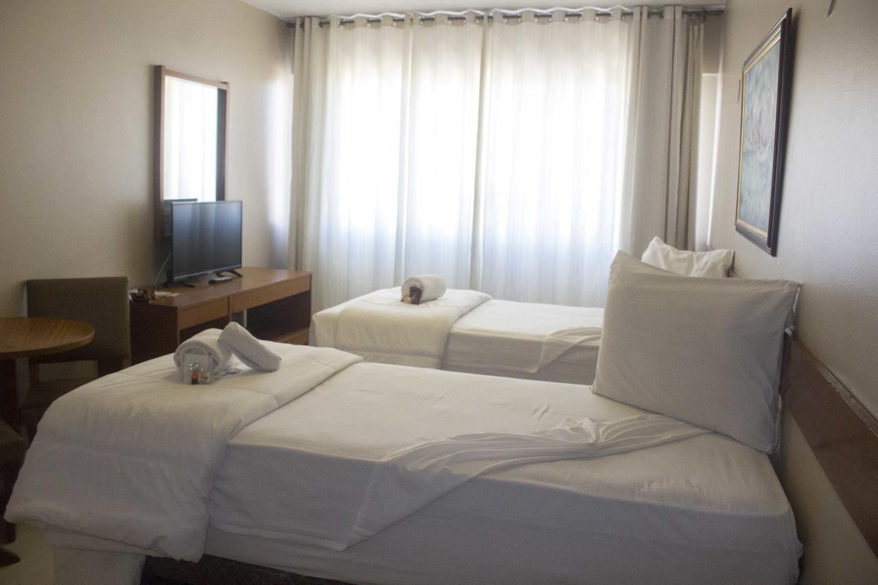 Hotel Portal サンタナ・ド・リヴラメント エクステリア 写真